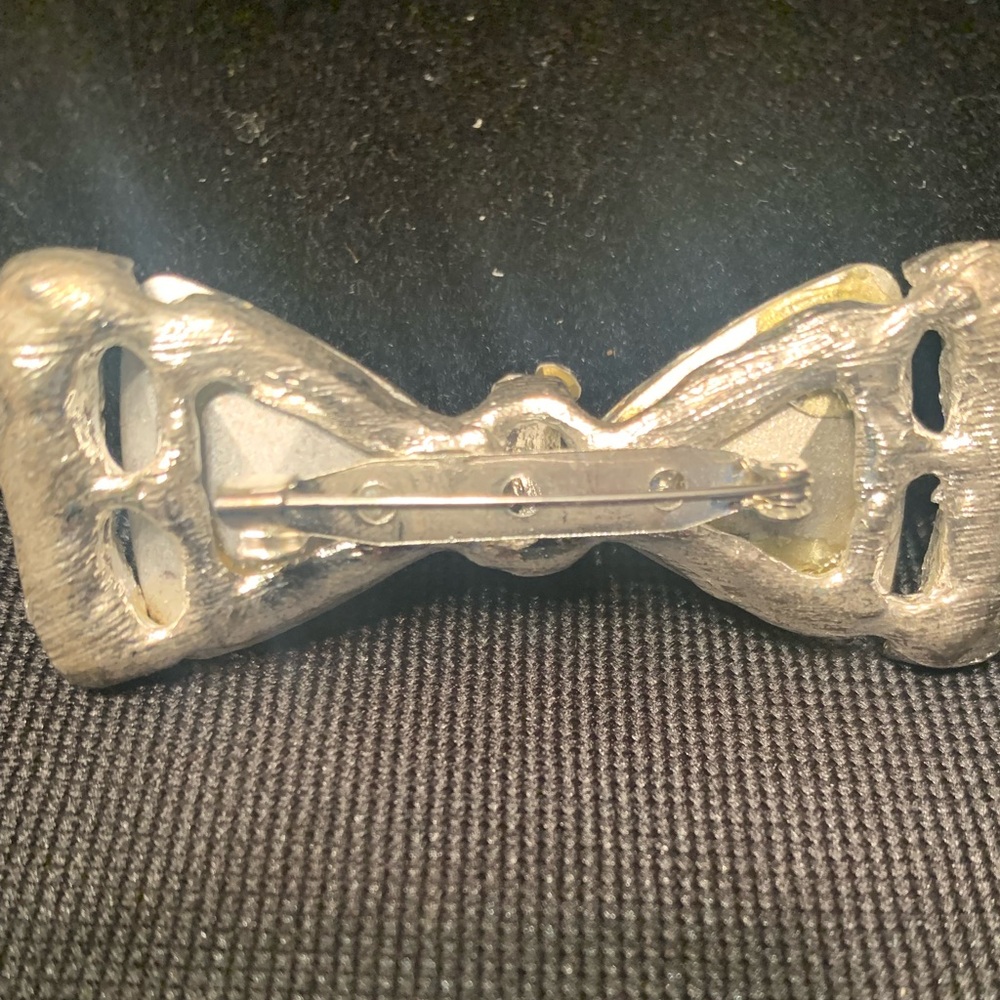 Elegant Silver Crystal & Rhinestone Pre-tied Bow Brooch - Picture 3 of 5